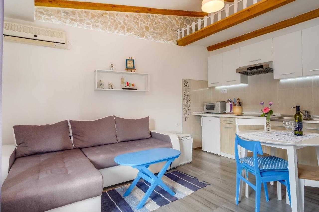 Apartments Kastel Veli Lošinj Exterior foto
