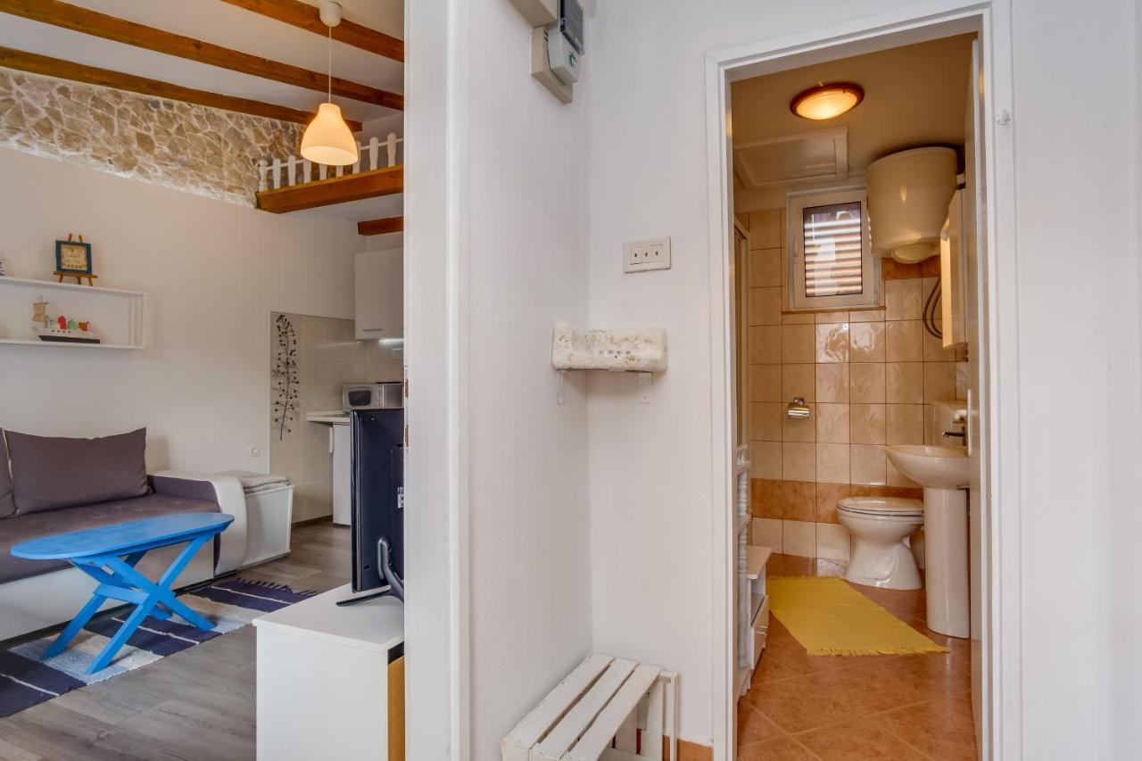 Apartments Kastel Veli Lošinj Exterior foto